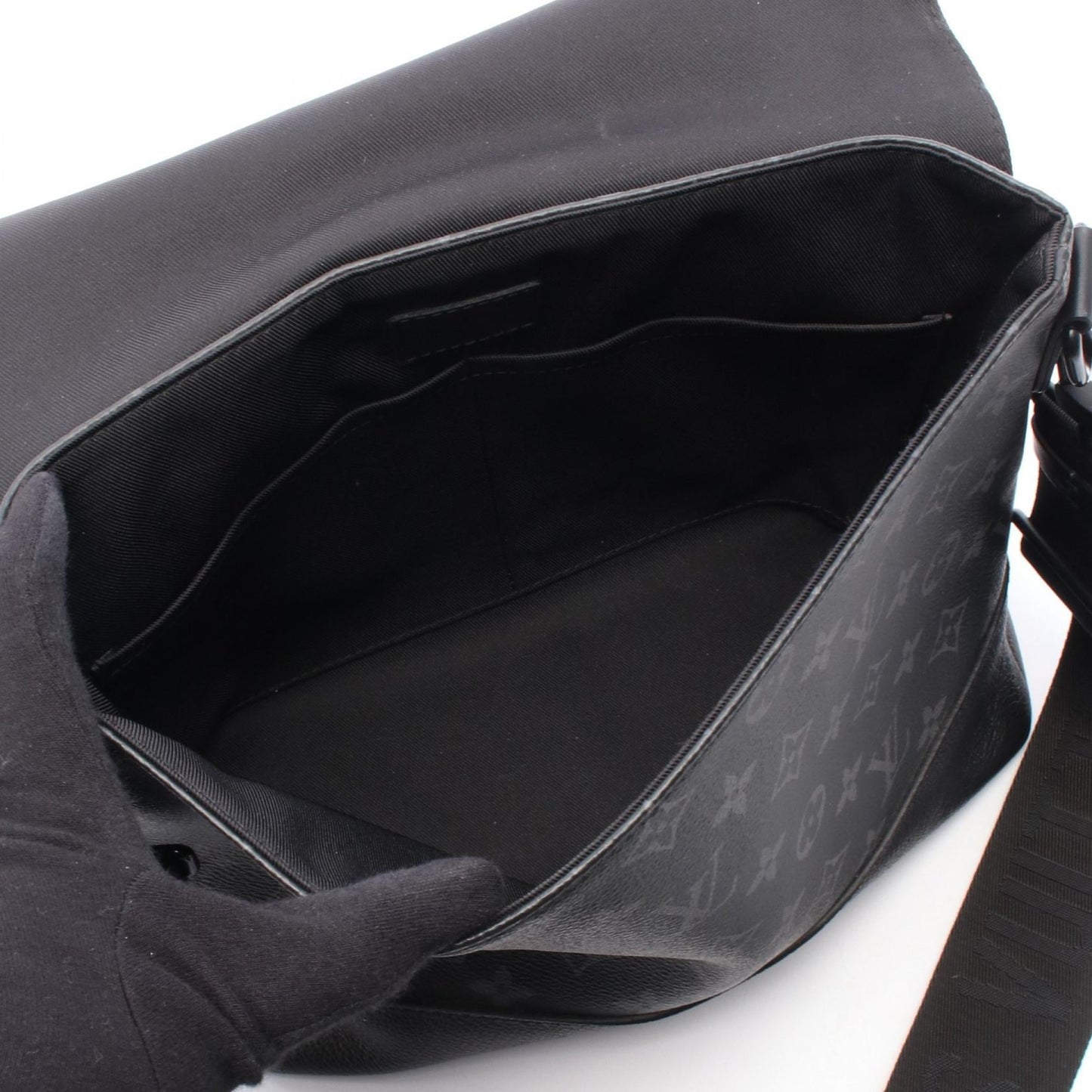 Louis Vuitton Saumur Monogram Coated Canvas Shoulder Bag