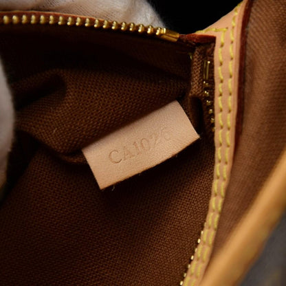 Louis Vuitto Batignolles Monogram Canvas Shoulder Bag