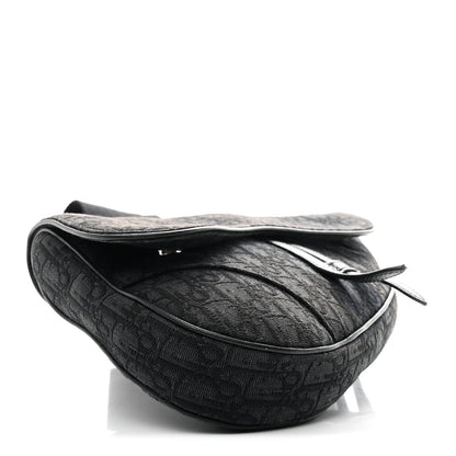Oblique Mens Saddle Bag Black