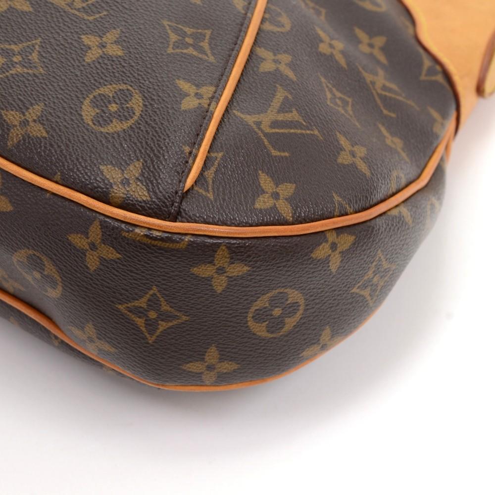 Louis Vuitto Thames PM Shoulder Bag