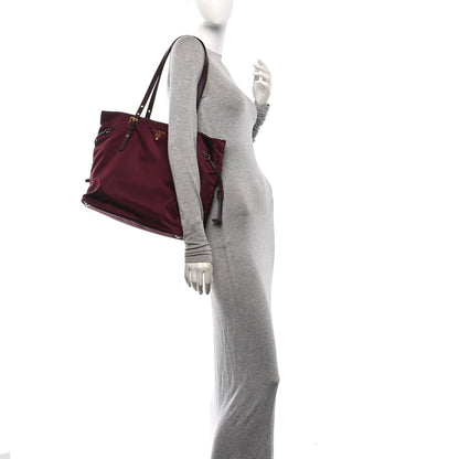 Tessuto Nylon Saffiano Tote Granato