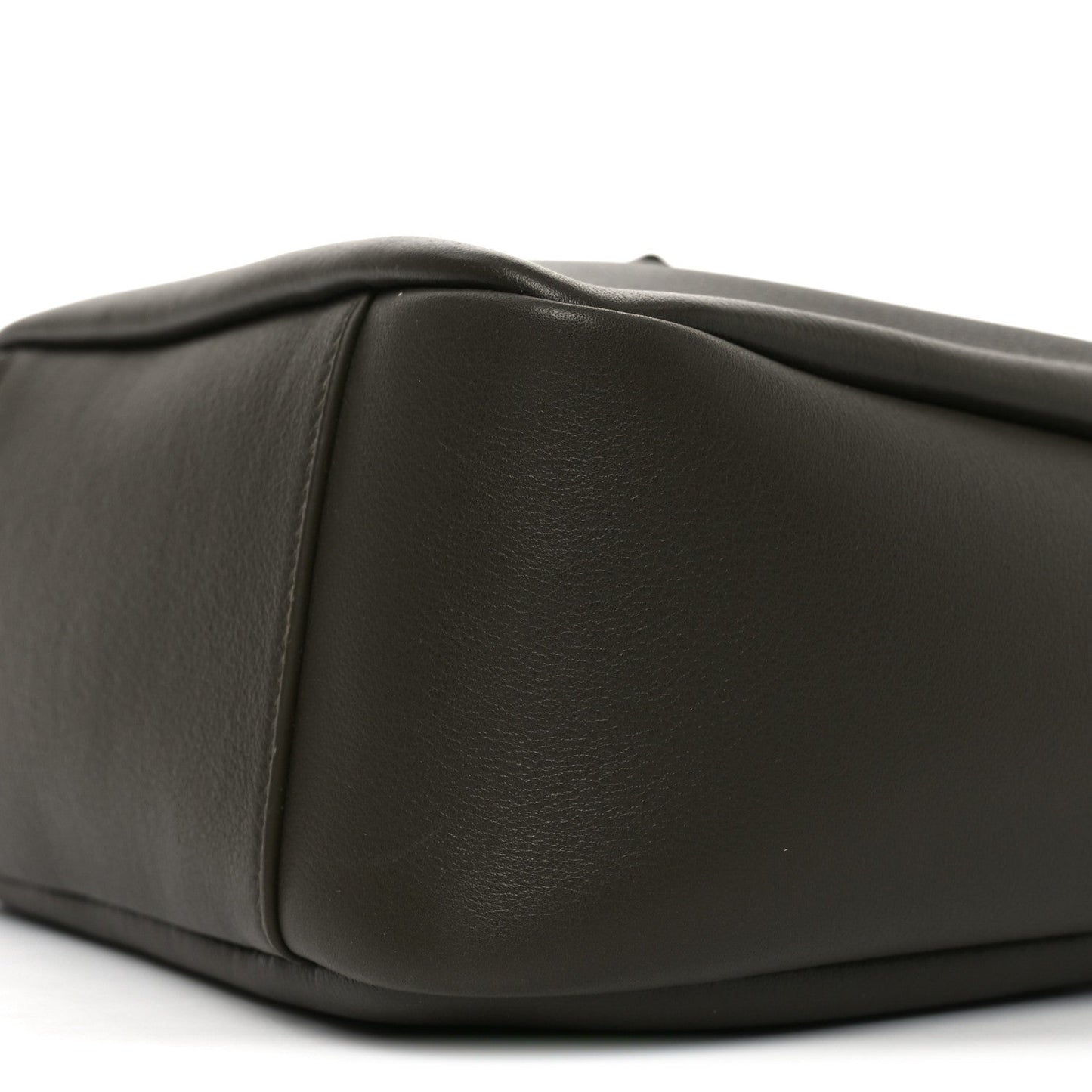 Supple Calfskin Small Le 5 A 7 Soft Hobo Light Musk