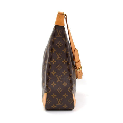 Louis Vuitto Boulogne GM Shoulder Bag