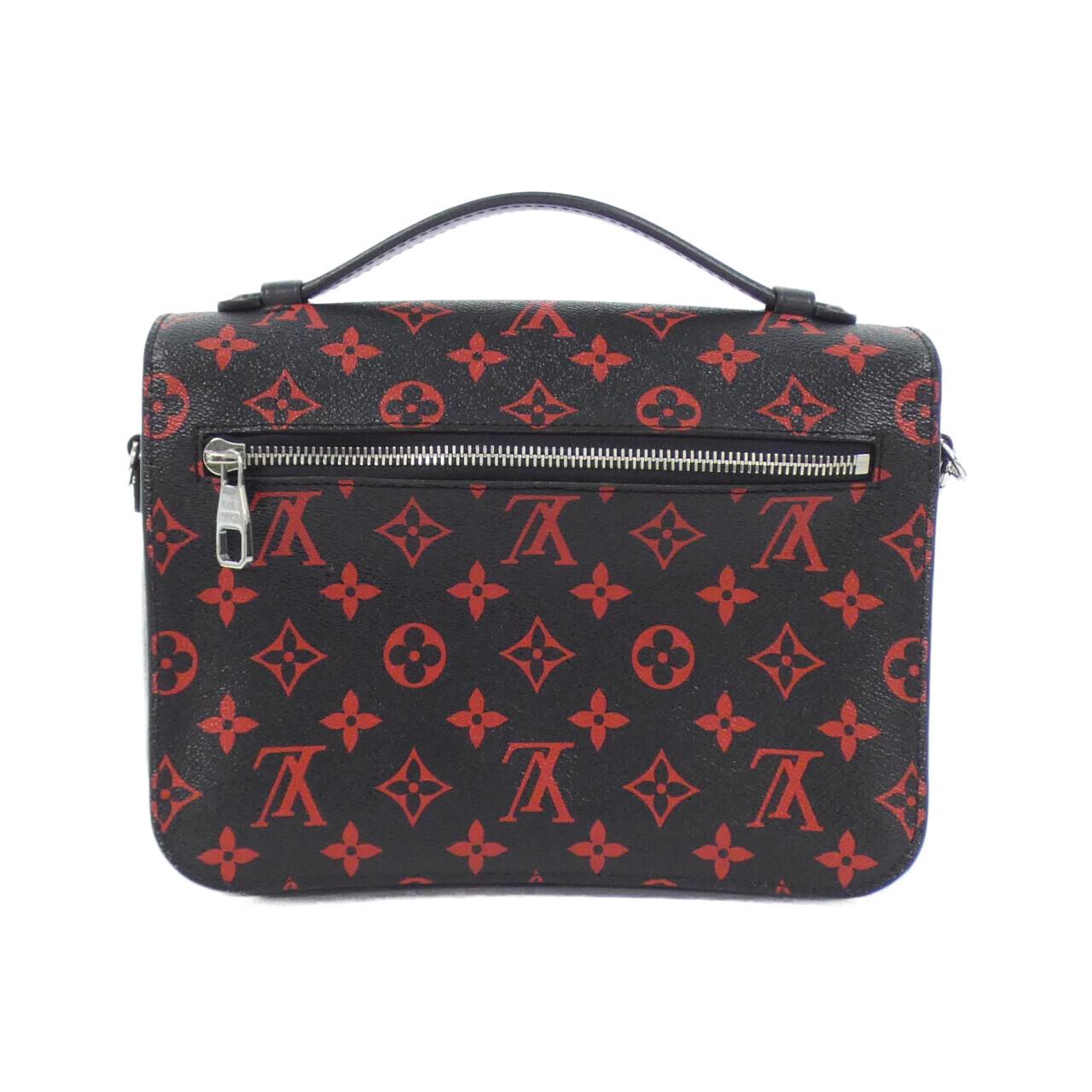 Louis Vuitton Pochette Metis Monogram Shoulder Bag