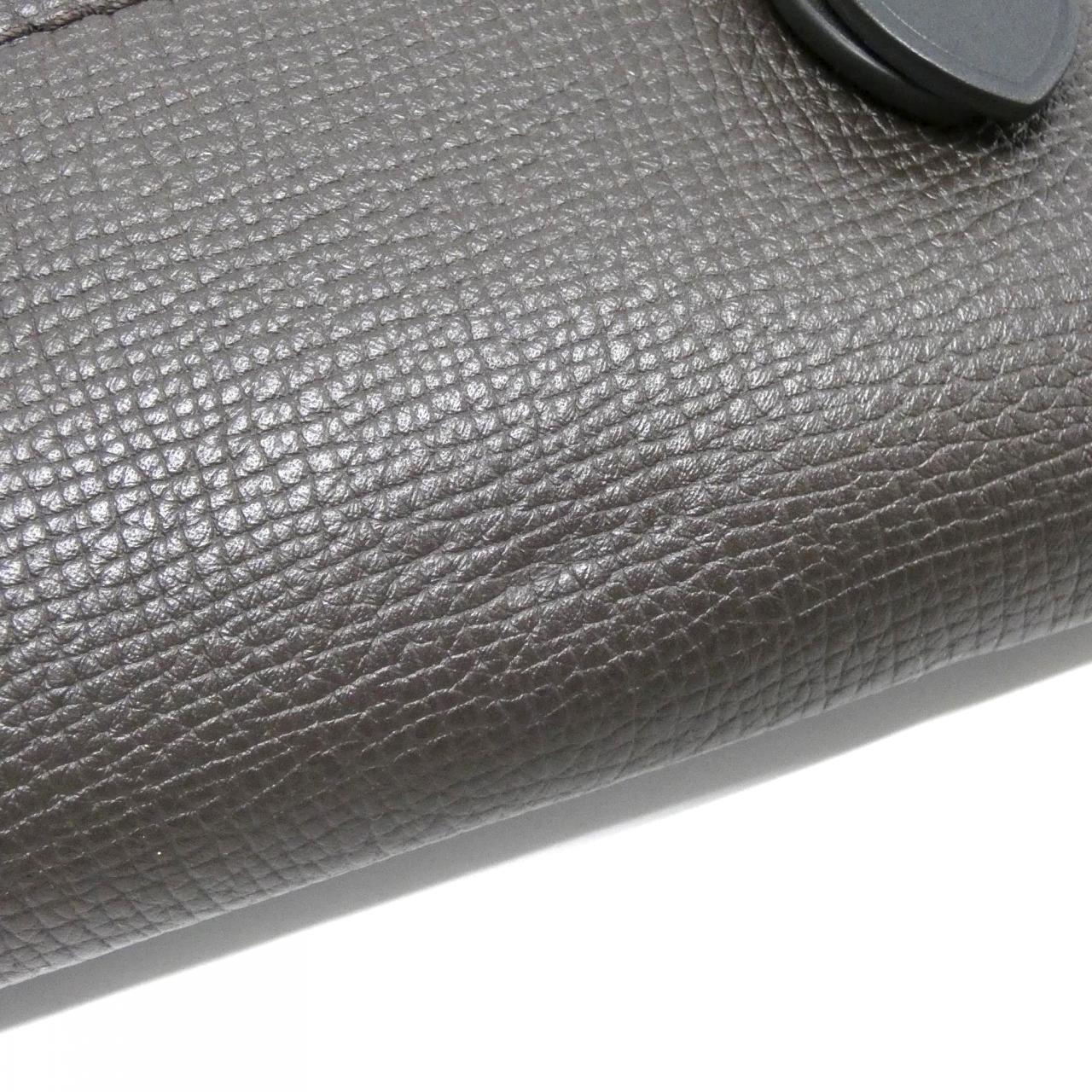 Louis Vuitton Utah Canyon Messenger Calf Shoulder Bag