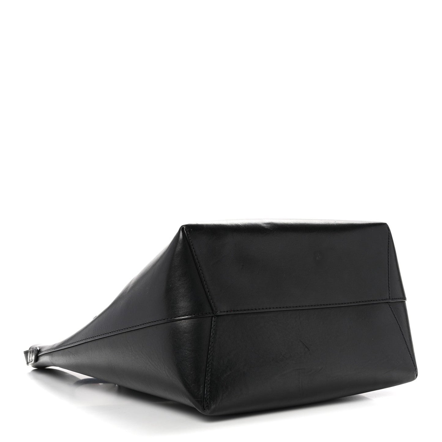 Vegetable Tanned Calfskin Bucket Bag Black Flamma