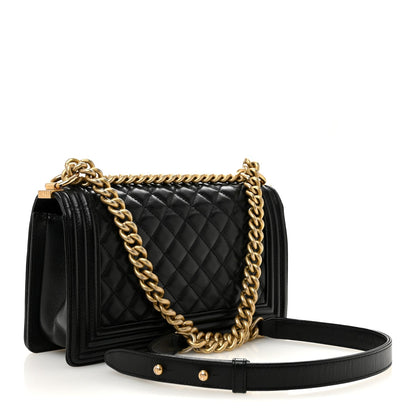 Caviar Quilted Medium Boy Flap Black
