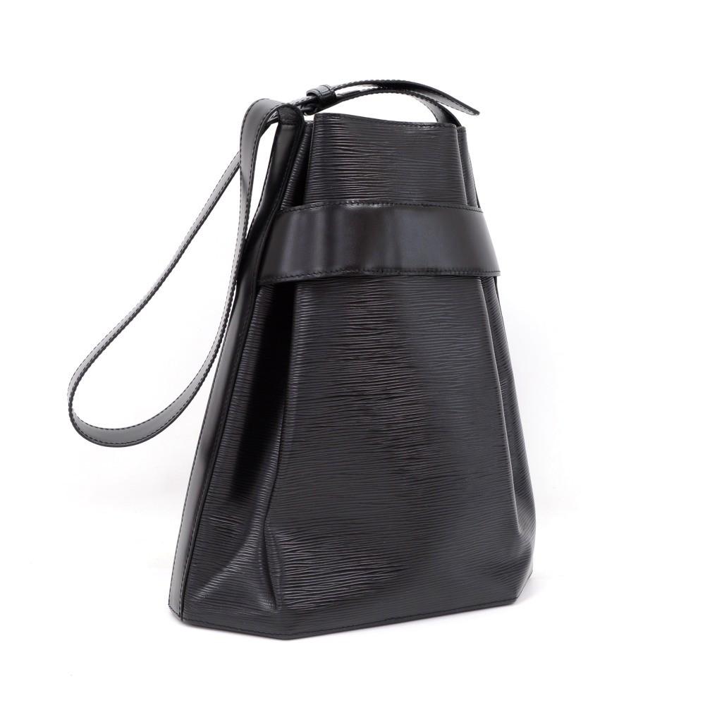 Louis Vuitto Sac de Paule GM Epi Leather Shoulder Bag
