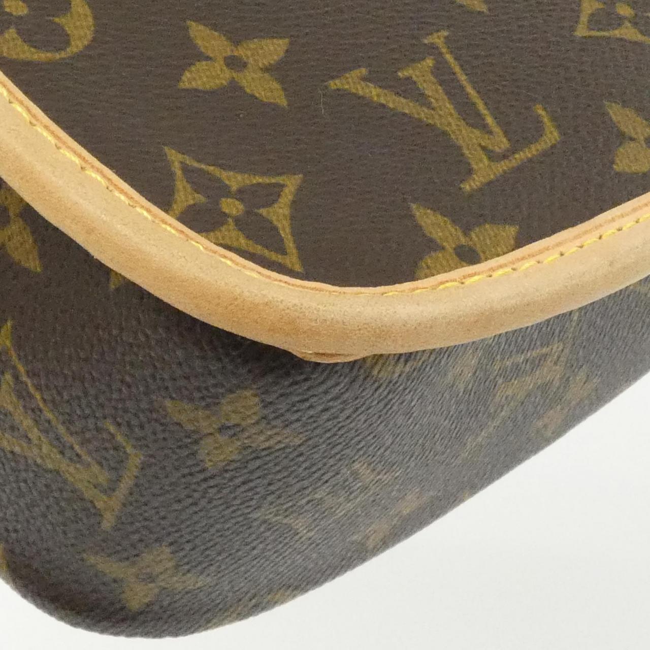Louis Vuitton Monogram Shoulder Bag