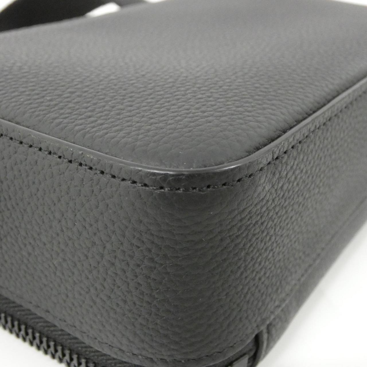 Louis Vuitton LV Aerogram Alpha Wearable Wallet Calf Shoulder Bag