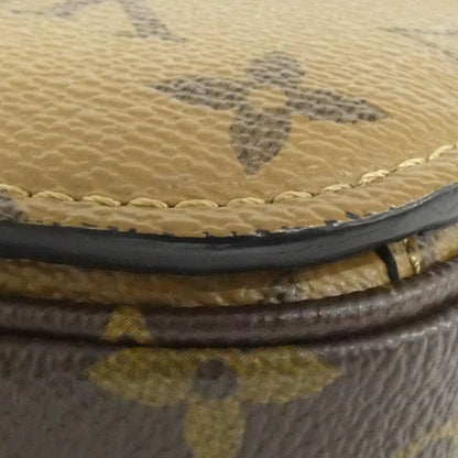 Louis Vuitton Pochette Metis Monogram Shoulder Bag