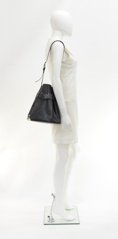 Louis Vuitto Sac de Paule PM Epi Leather Shoulder Bag