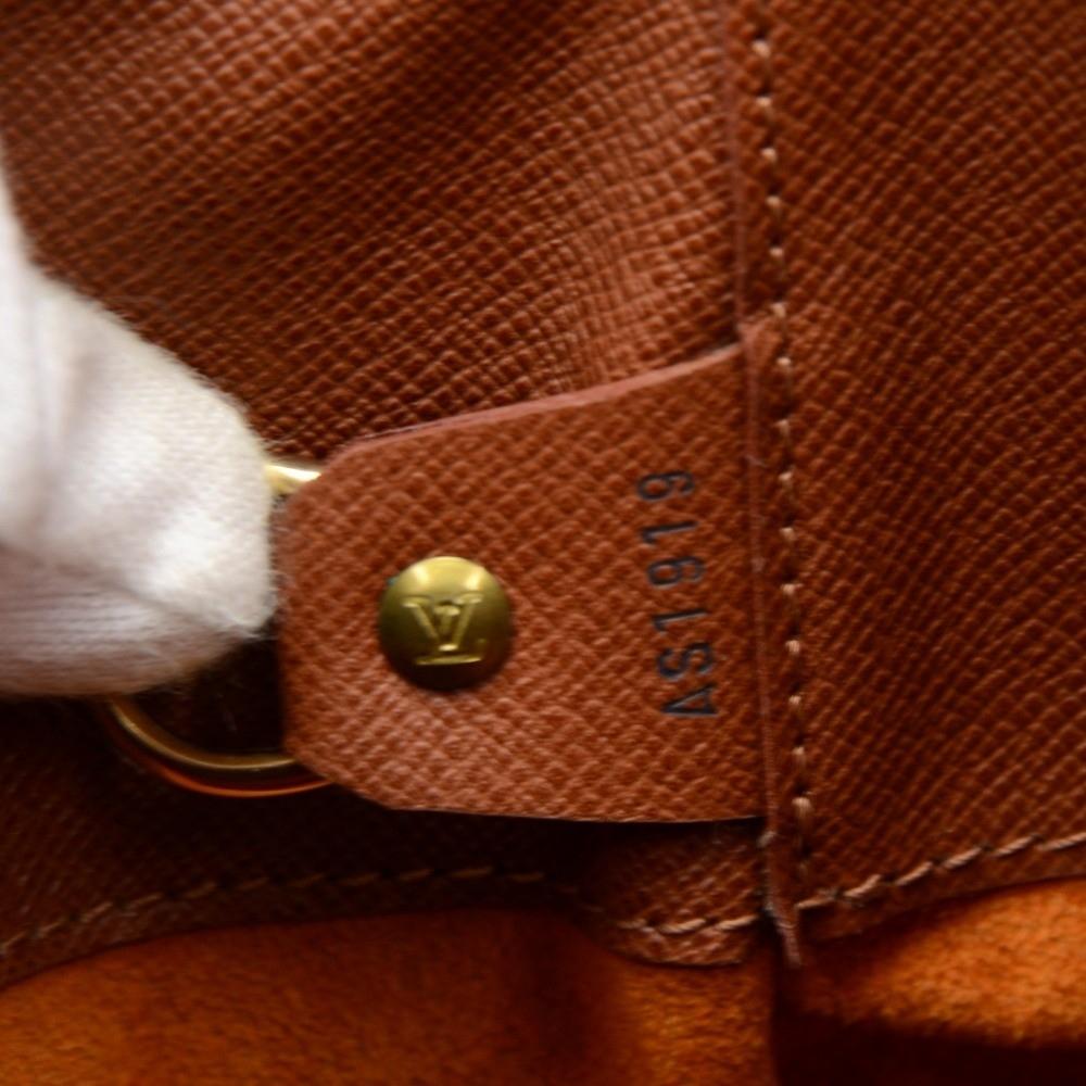 Louis Vuitto Large Musette Monogram Canvas Shoulder Bag