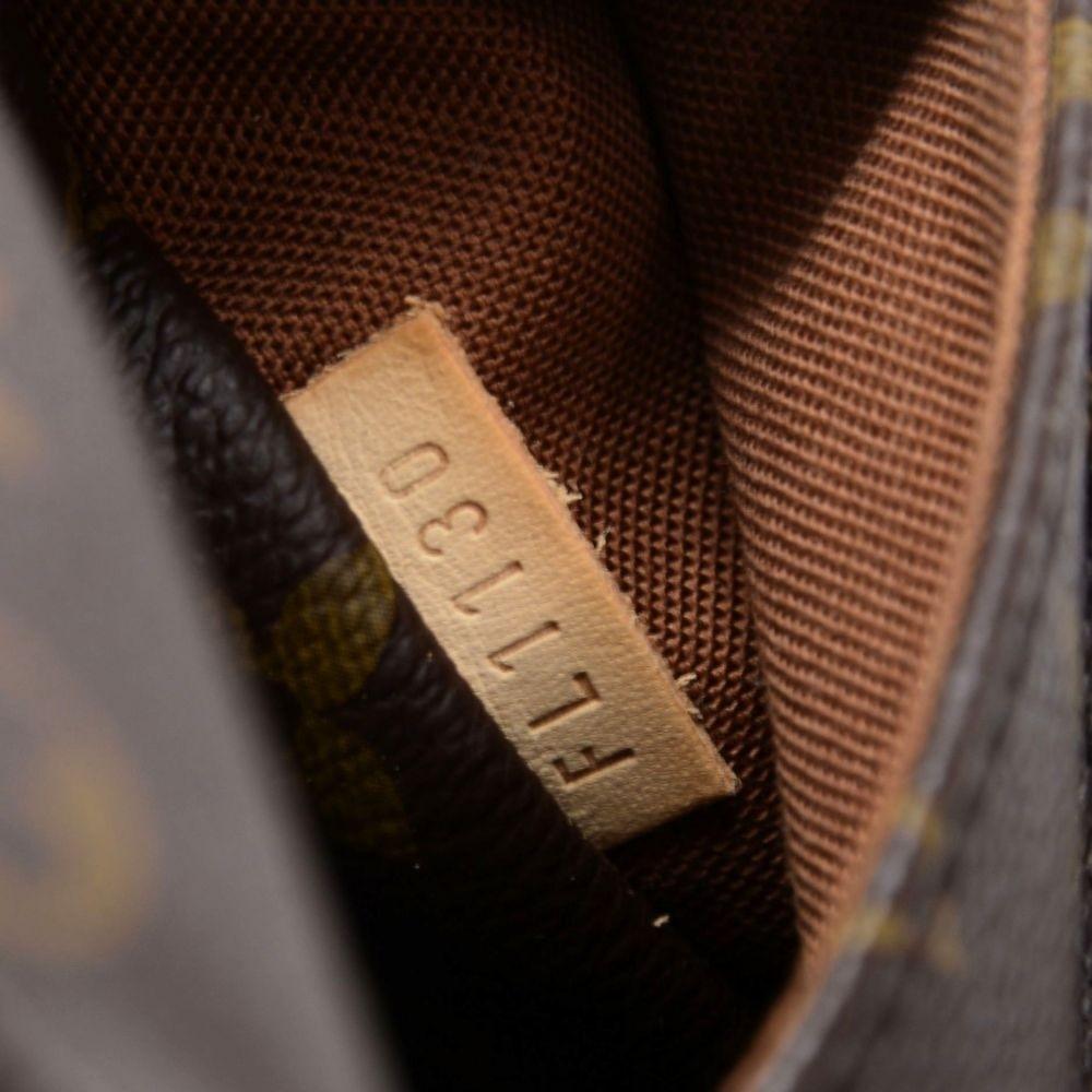 Louis Vuitto Totally MM Monogram Canvas Shoulder Bag