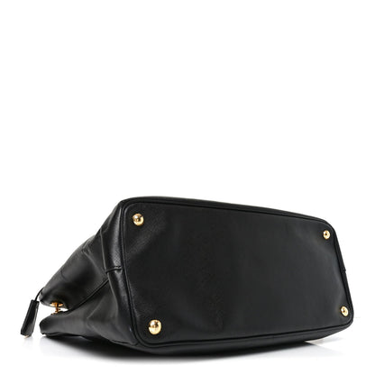 Saffiano Lux Large Galleria Double Zip Tote Black