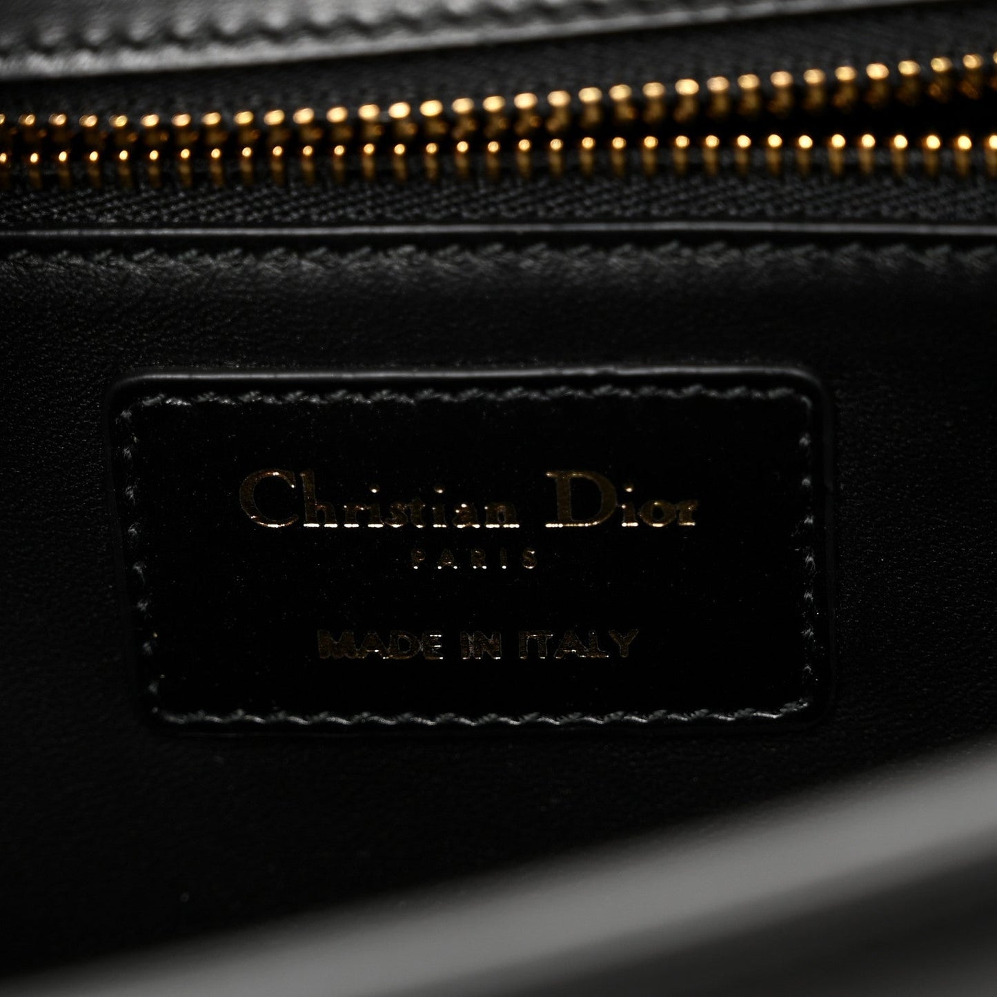 Box Calfskin 30 Montaigne Flap Bag Black