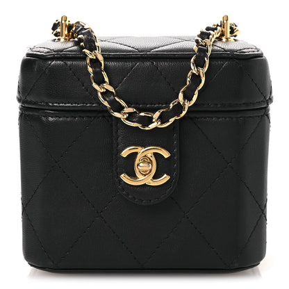 Lambskin Quilted Vanity Clutch With Chain Black