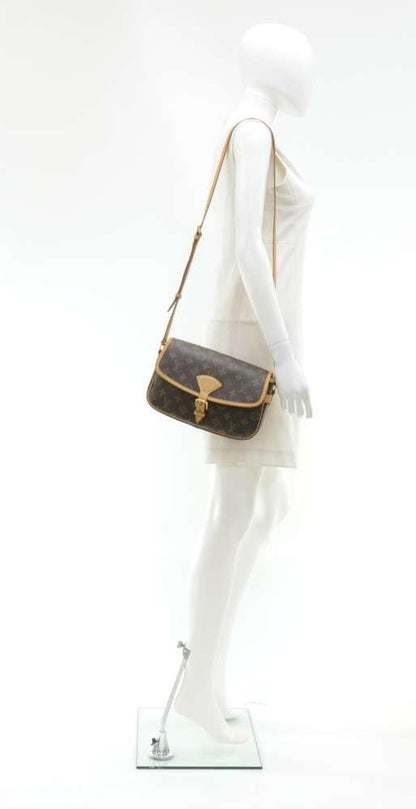 Louis Vuitto Sologne Monogram Canvas Shoulder Bag