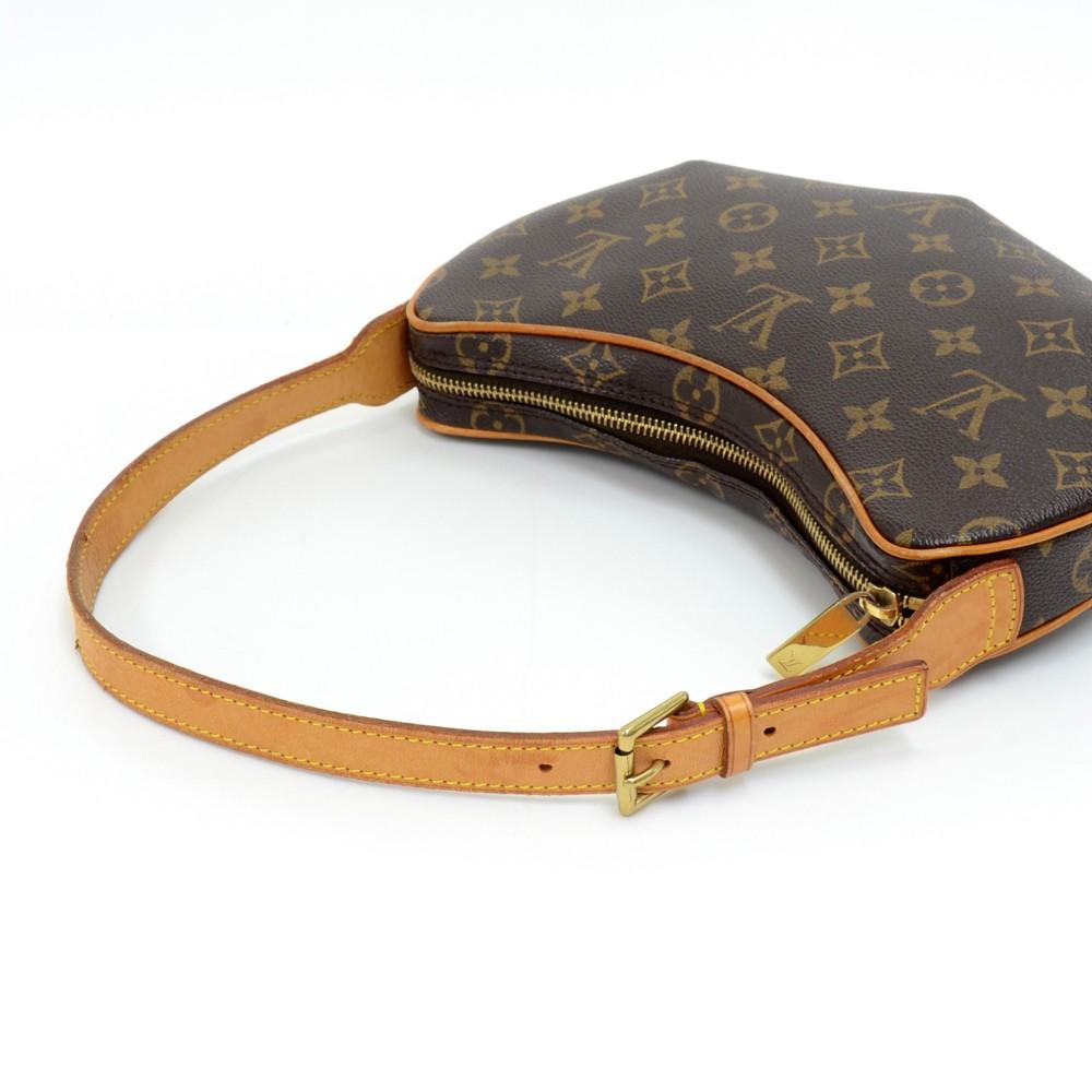 Louis Vuitto Pochette Croissant PM Monogram Canvas Shoulder Bag