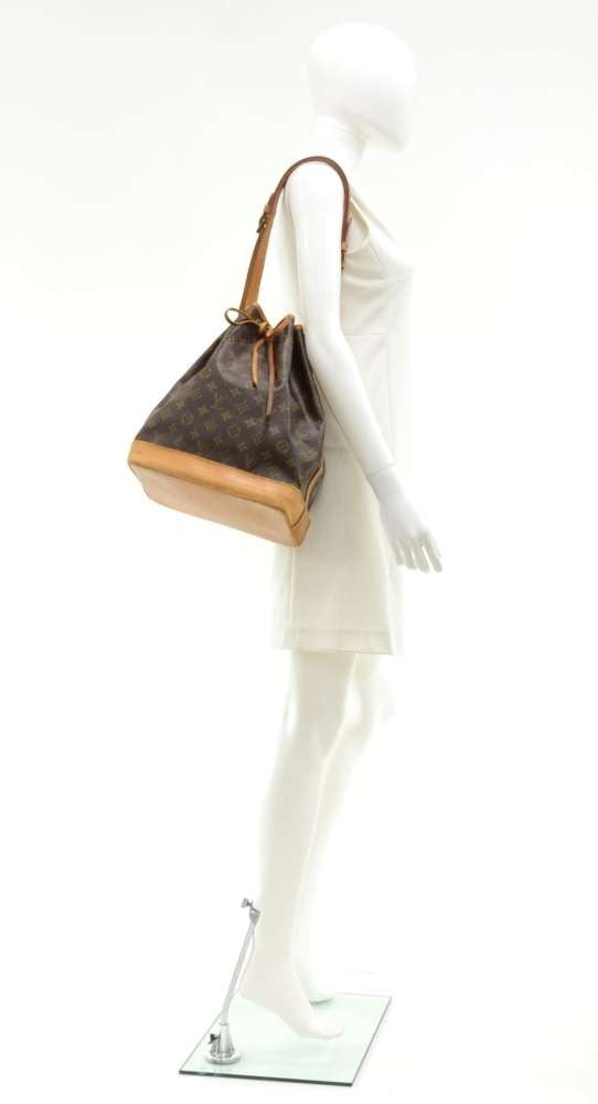 Louis Vuitto Noe Monogram Canvas Large Shoulder Bag