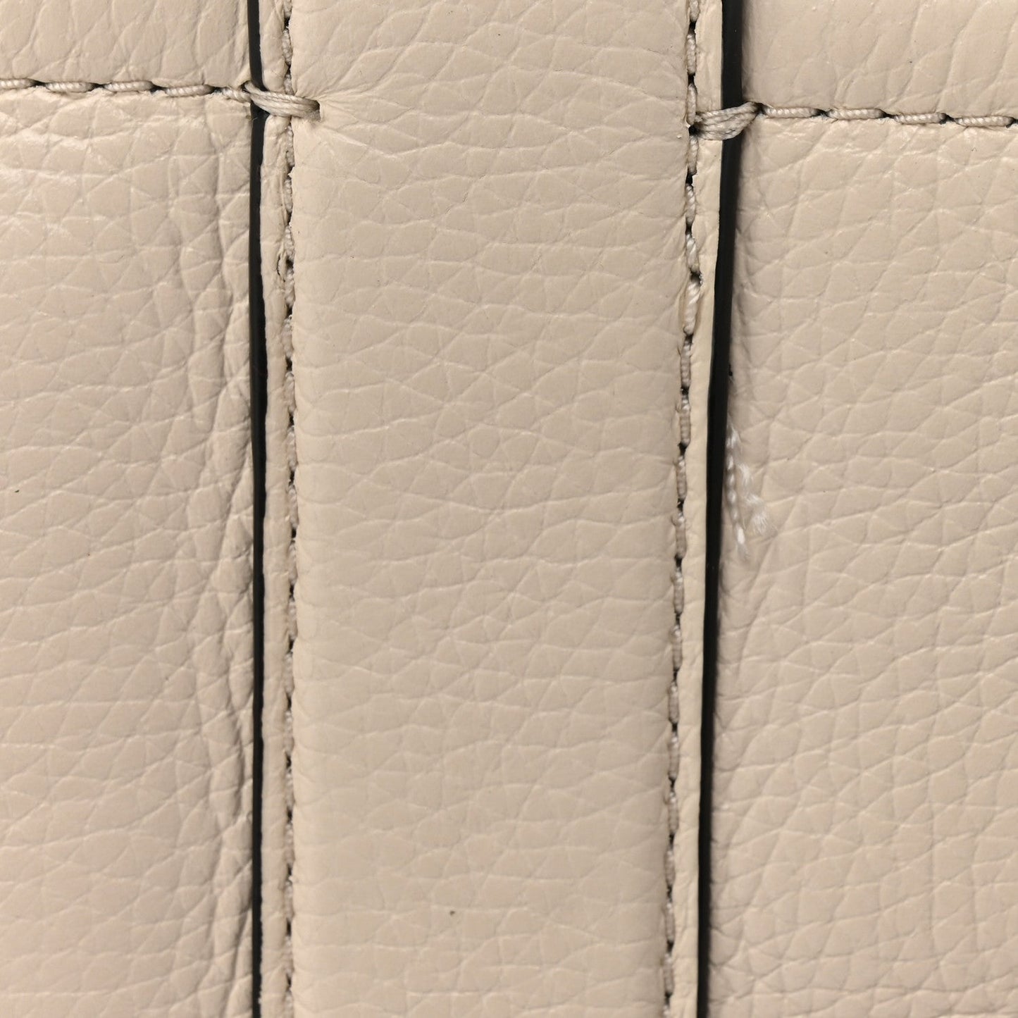 Grained Calfskin Small The Tote Bag Ivory Black
