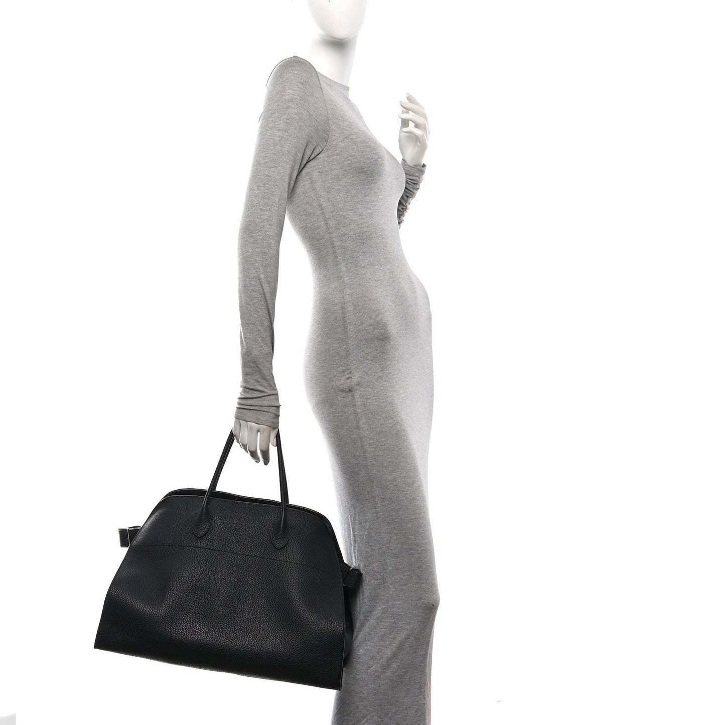 Grained Calfskin Soft Margaux 17 Black