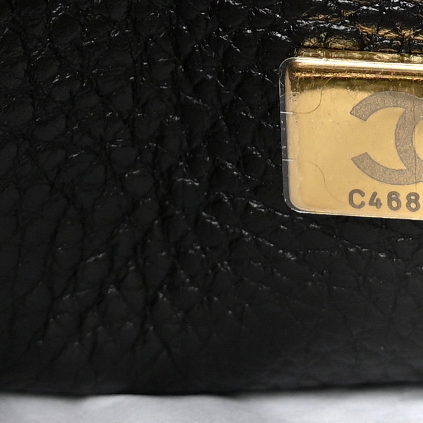Grained Calfskin Boucle Urban Essentials Small Shopping Bag Ecru Black