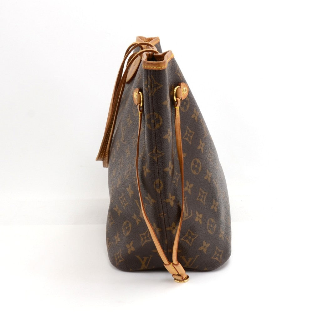 Louis Vuitto Neverfull MM Monogram Canvas Shoulder Bag