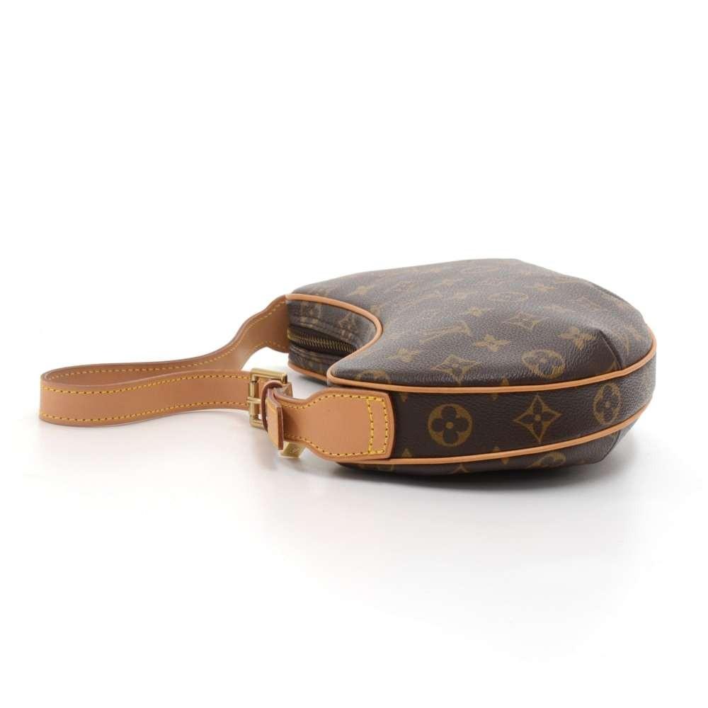 Louis Vuitto Pochette Croissant Monogram Canvas Shoulder Handbag