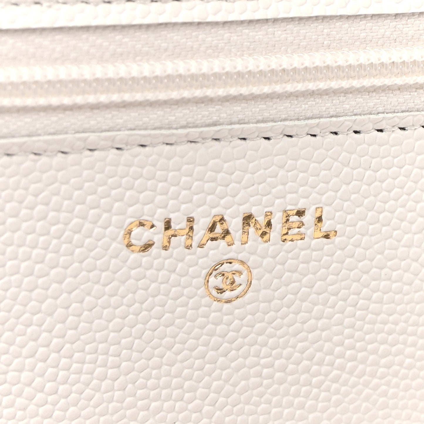 Caviar Quilted Enamel Coco Casino Wallet On Chain WOC White