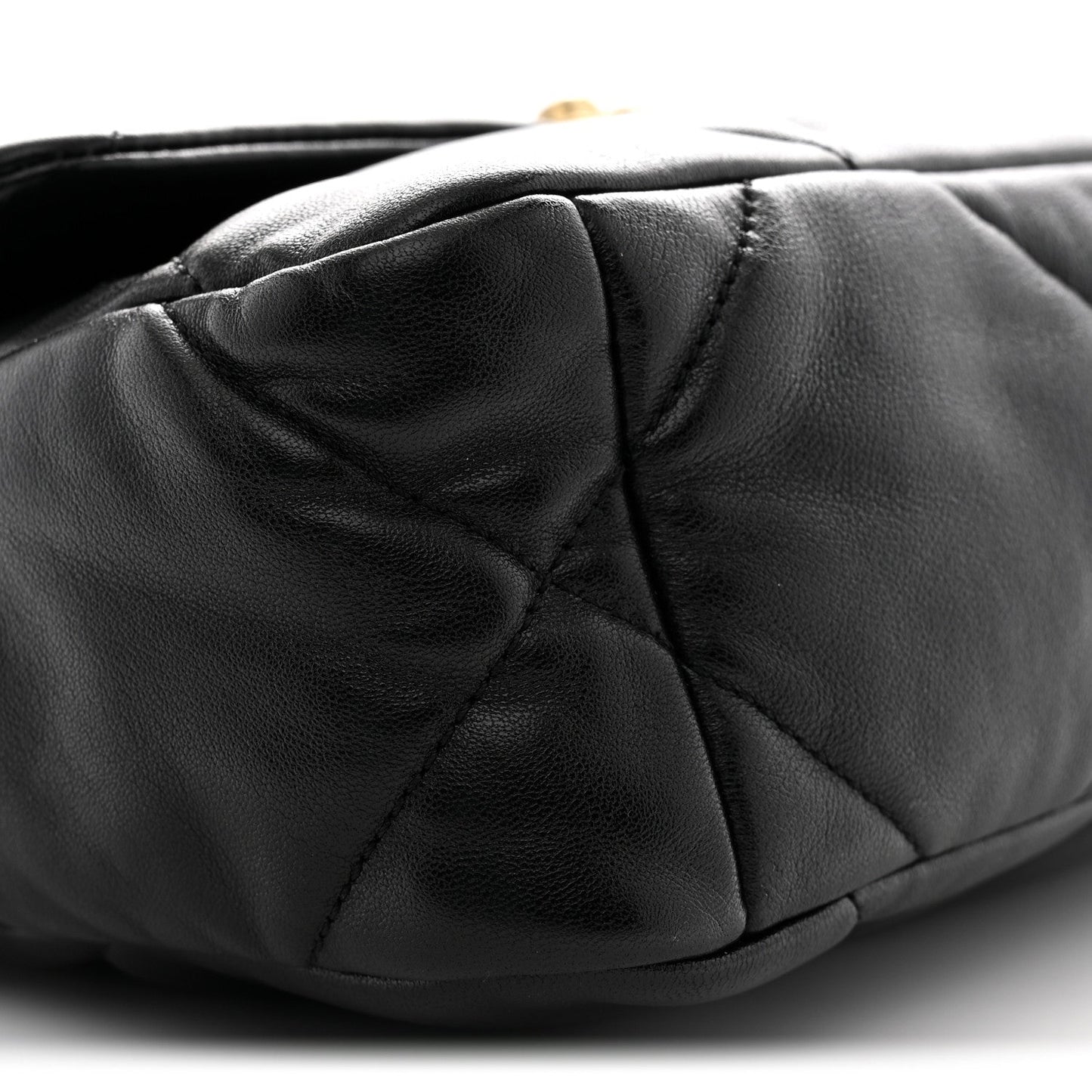 Lambskin Quilted Medium Chanel 19 Flap Black