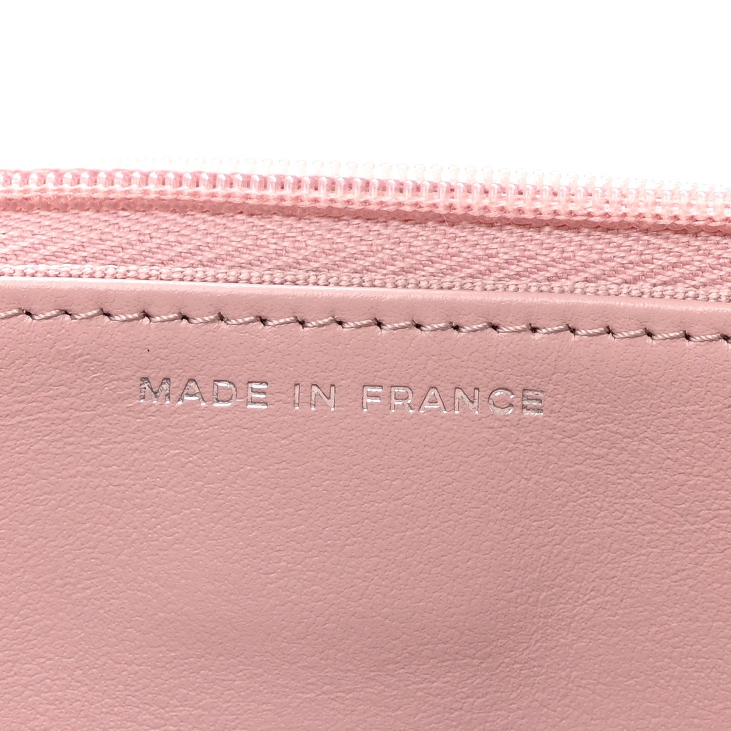 Caviar Quilted Wallet on Chain WOC Light Pink
