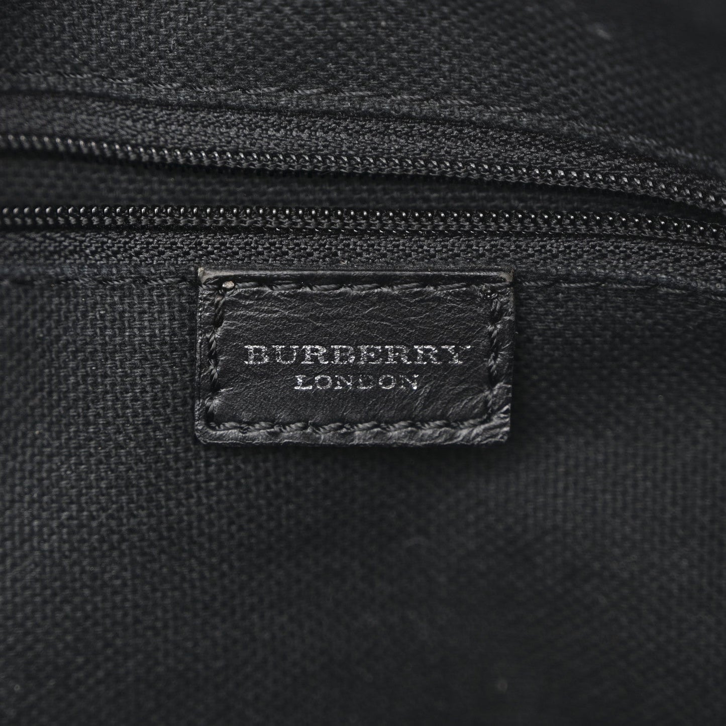 Nova Check Barrel Bag Black