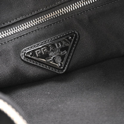 Canapa Triangle Shoulder Bag Black