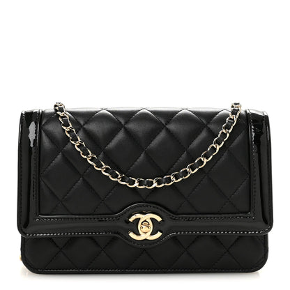 Lambskin Patent Calfskin Quilted Hold The Line CC Wallet On Chain WOC Black