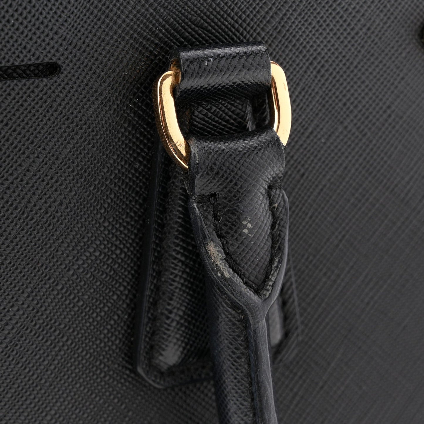 Saffiano Medium Galleria Double Zip Tote Black