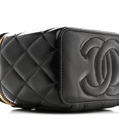 Shiny Lambskin Quilted Small Vanity Case With Chain Black