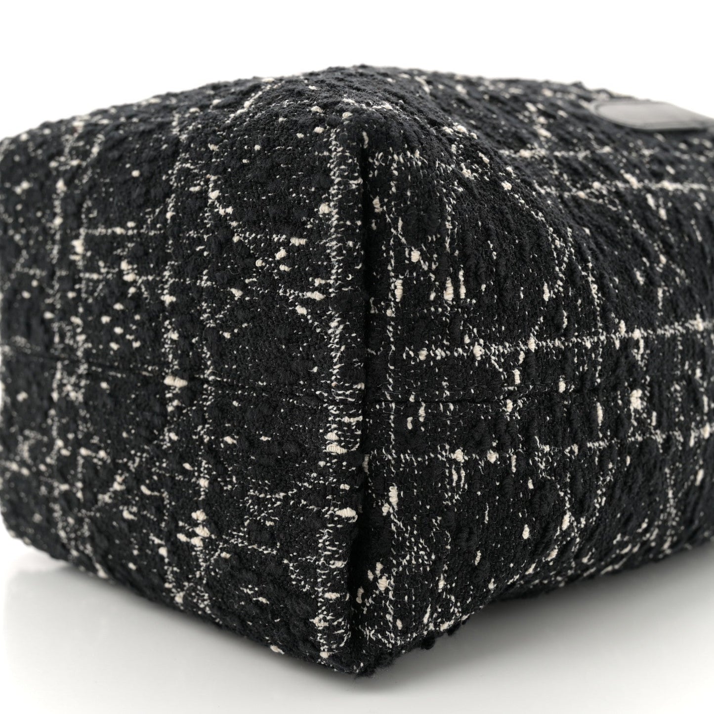 Tweed Cannage Small Vertical Toujours Black