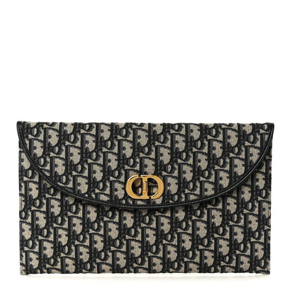 Oblique 30 Montaigne Avenue Pouch With Flap Blue