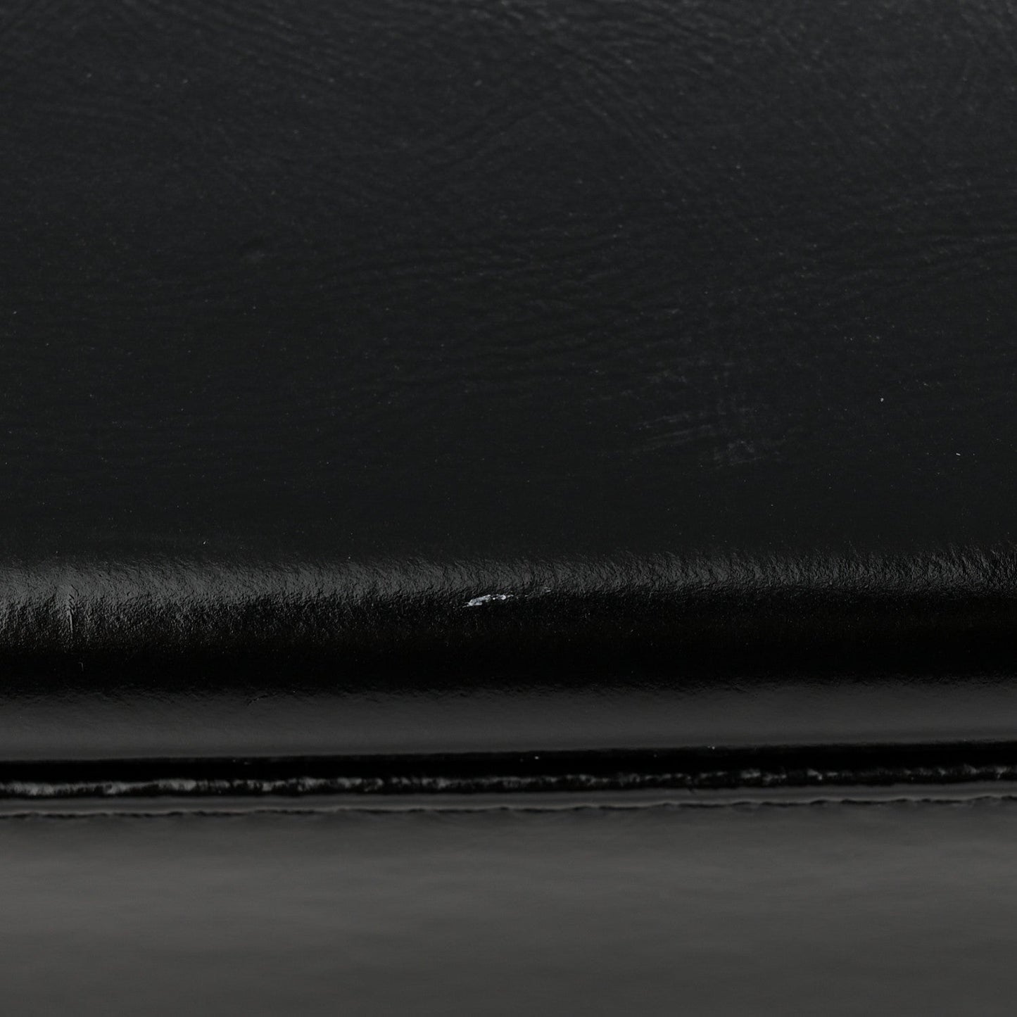 Aged Calfskin Quilted New Medium Gabrielle Hobo Black
