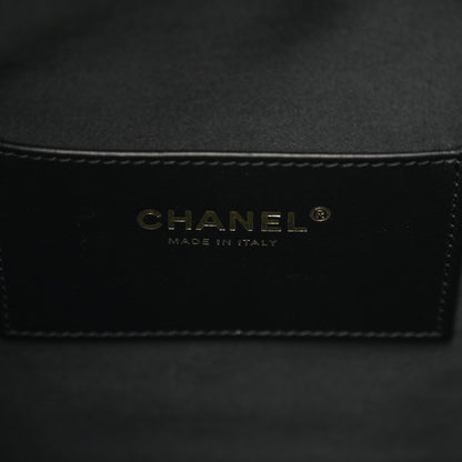 Caviar Quilted Medium Chanel 25 Handbag Black