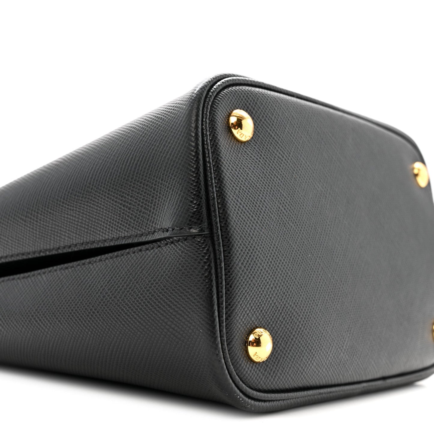 Saffiano Cuir Medium Panier Bucket Bag Black Fuoco
