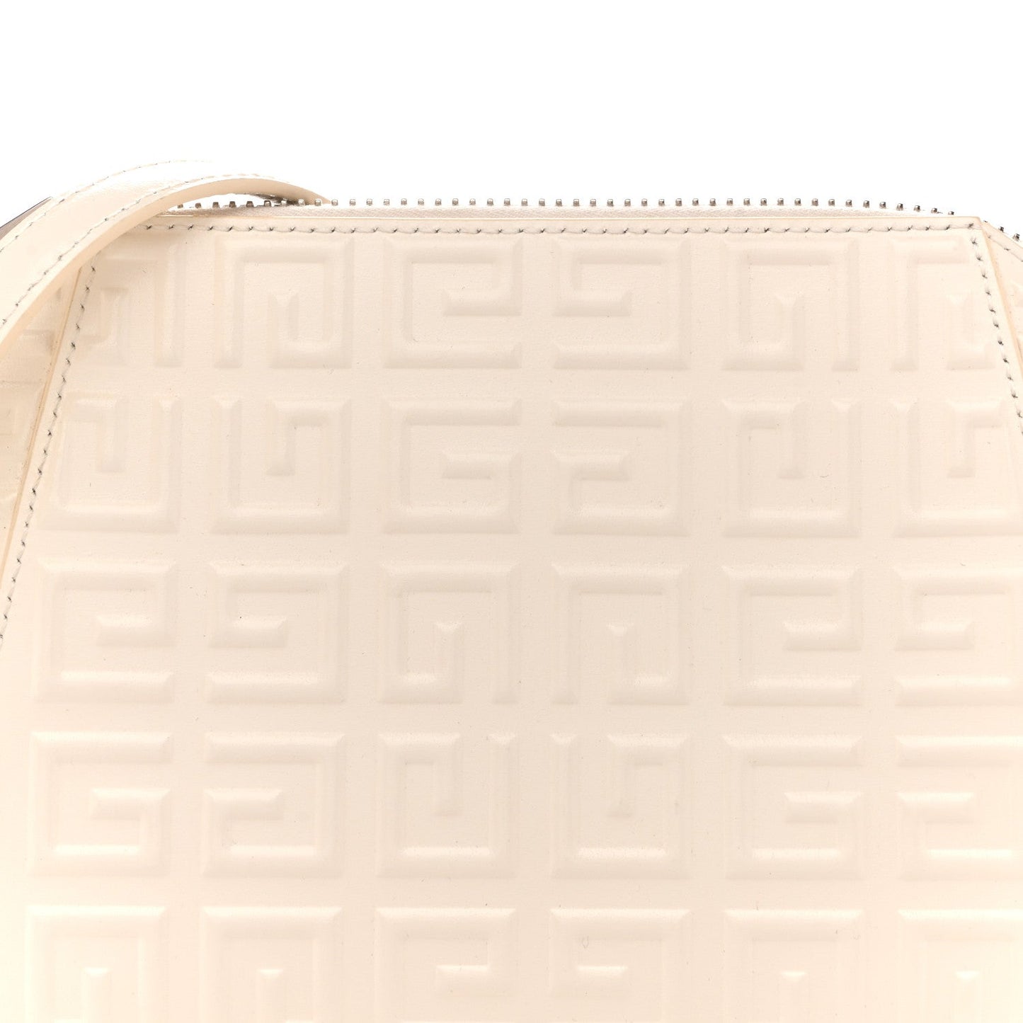 Calfskin Logo Embossed XS Antigona 4G Ivory