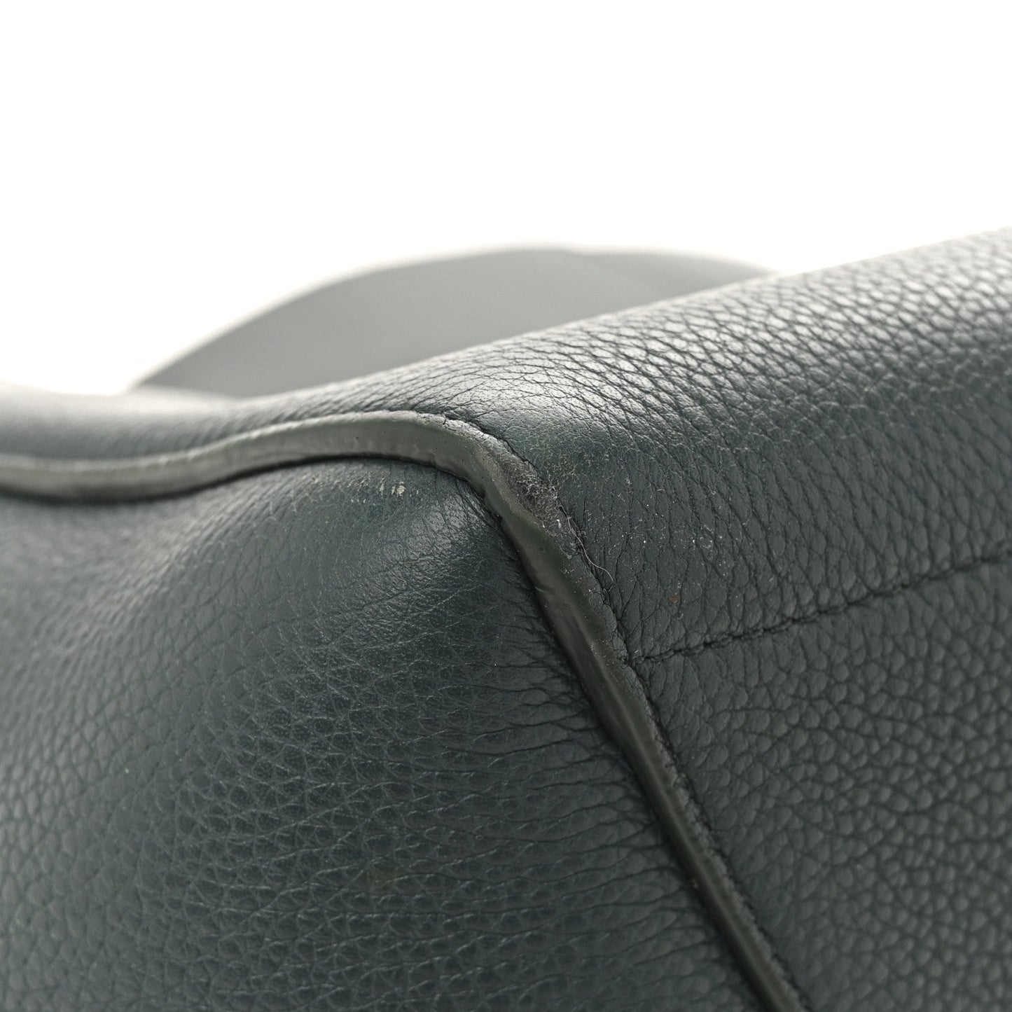 Soft Grained Calfskin Sangle Bucket Bag Amazone