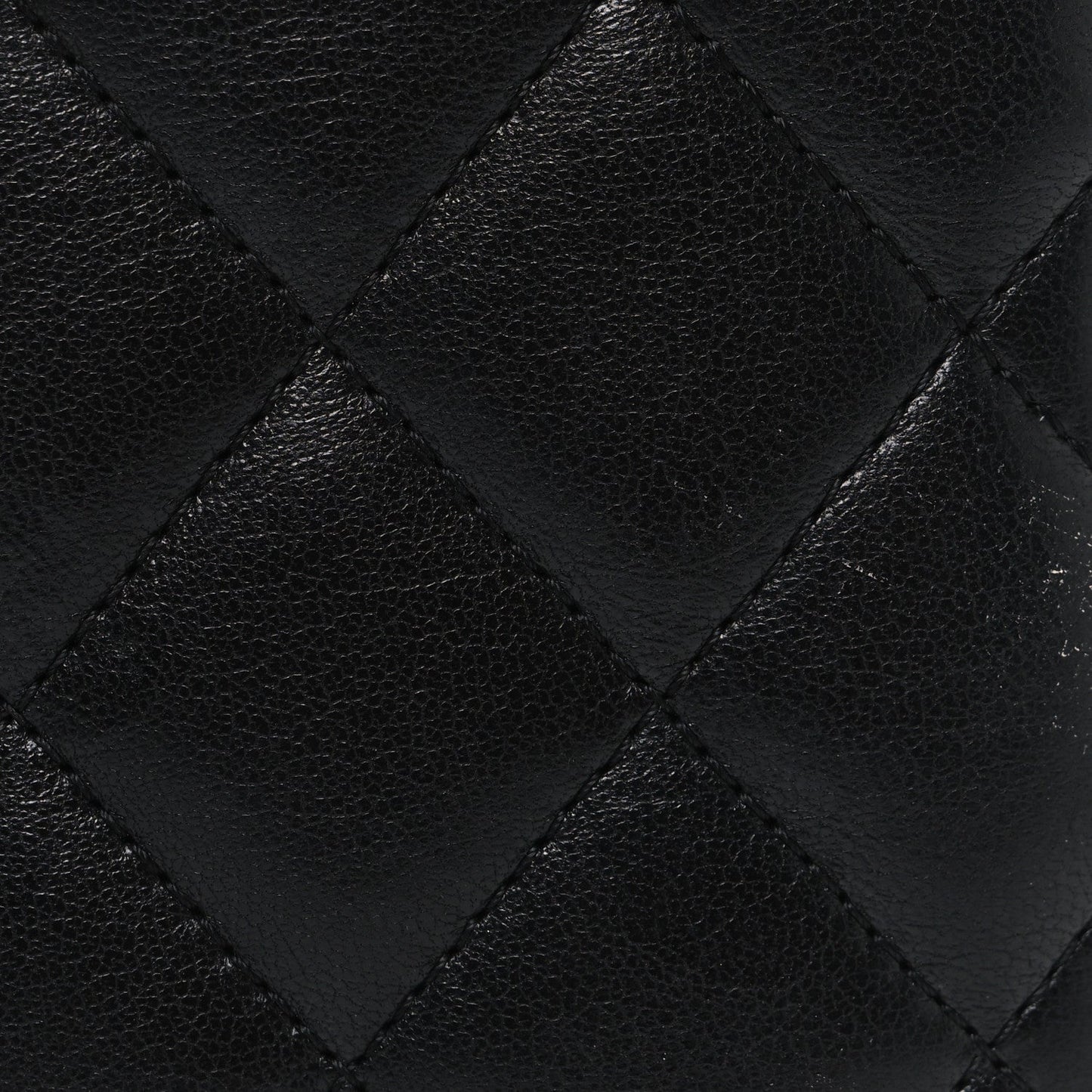 Lambskin Quilted Wallet On Chain WOC Black