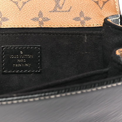 Shiny Epi Reverse Monogram Pochette Metis Mini Marine