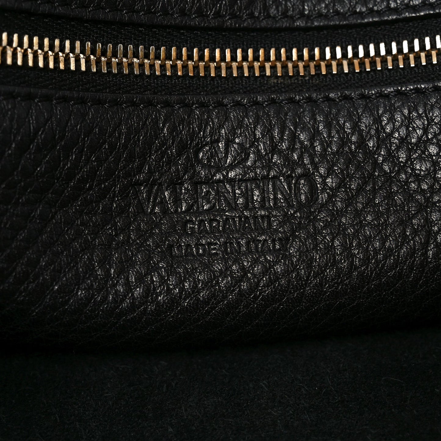 Pebbled Calfskin Large Rockstud Flip-Lock Messenger Bag Black