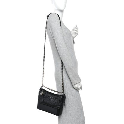 Aged Calfskin Quilted New Medium Gabrielle Hobo Black
