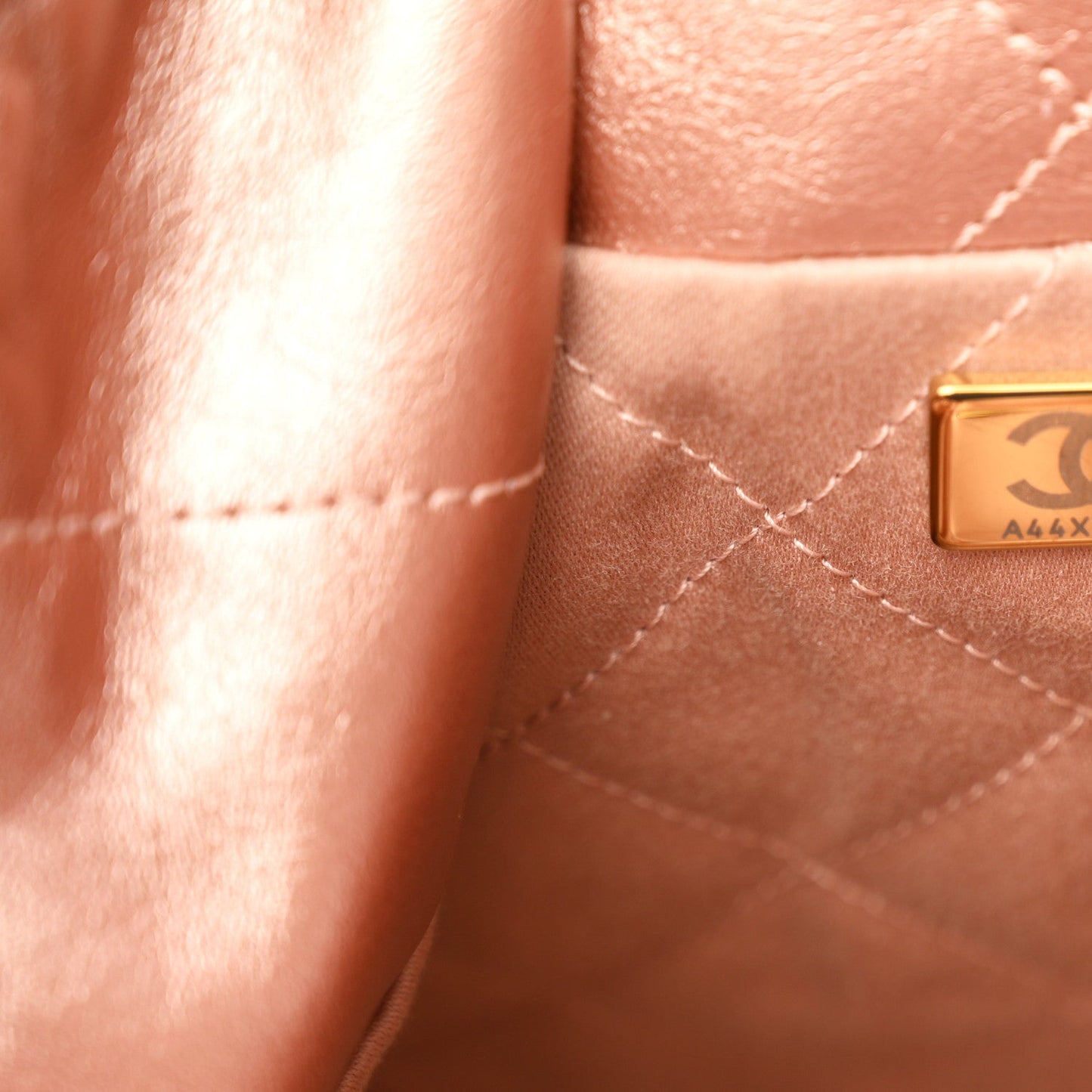 Metallic Calfskin Quilted Chanel 22 Copper