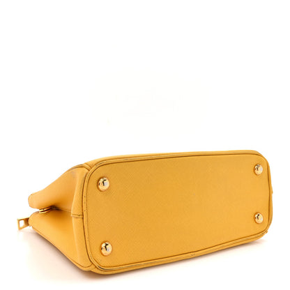 Saffiano Lux Small Galleria Double Zip Tote Soleil